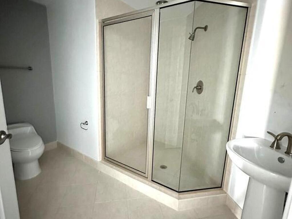 231 Riverside Drive, Holly Hill, FL 32117