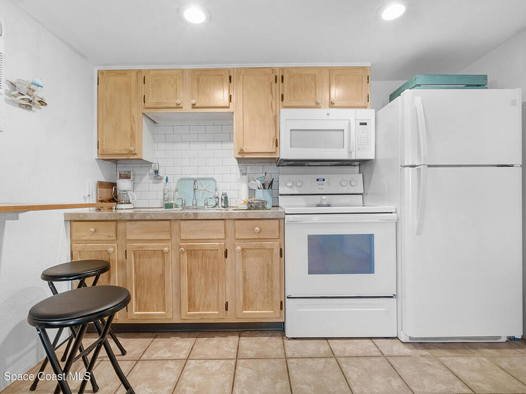 7709 Ridgewood Avenue, Cape Canaveral, FL 32920