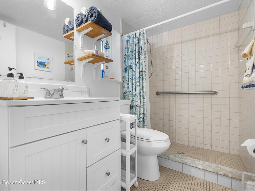 7709 Ridgewood Avenue, Cape Canaveral, FL 32920