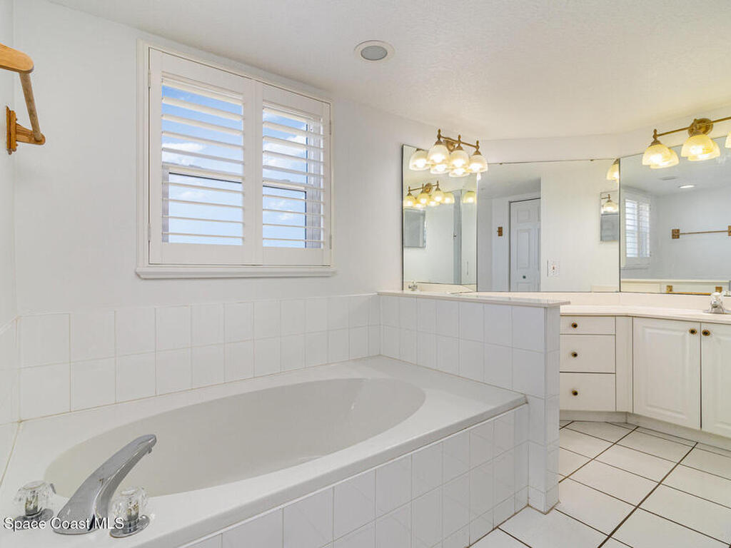 2805 N Highway A1a, Indialantic, FL 32903