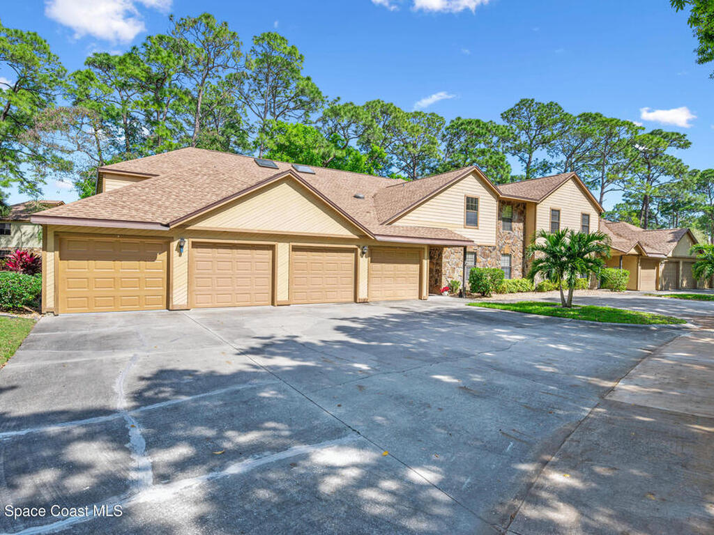 617 Greenwood Village Boulevard, West Melbourne, FL 32904