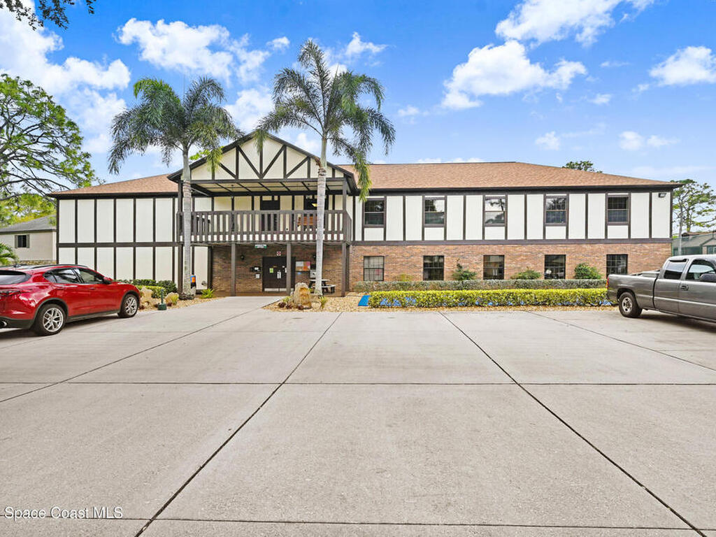 617 Greenwood Village Boulevard, West Melbourne, FL 32904