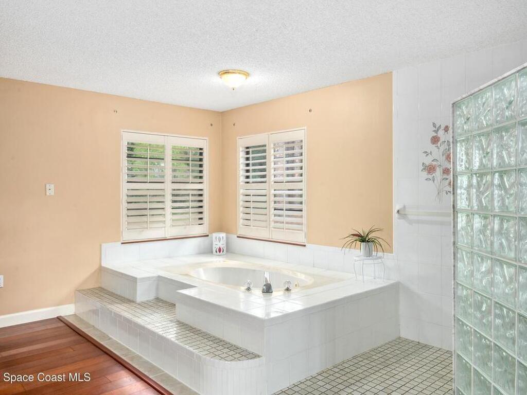 7370 Turkey Point Drive, Titusville, FL 32780