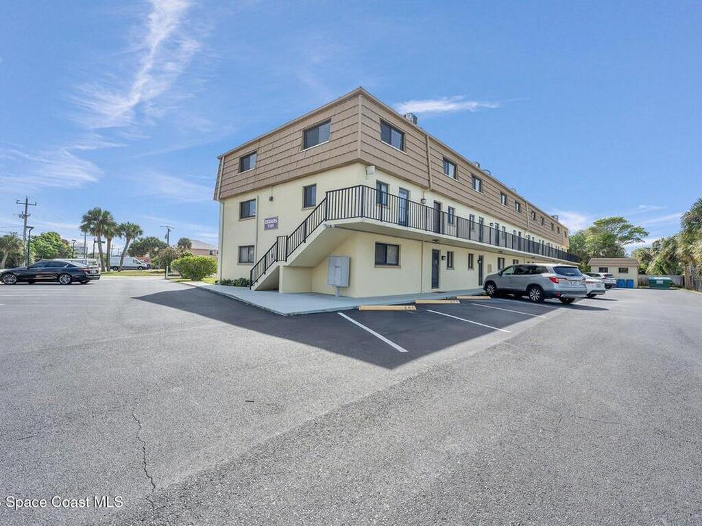 7101 Ridgewood Avenue, Cape Canaveral, FL 32920