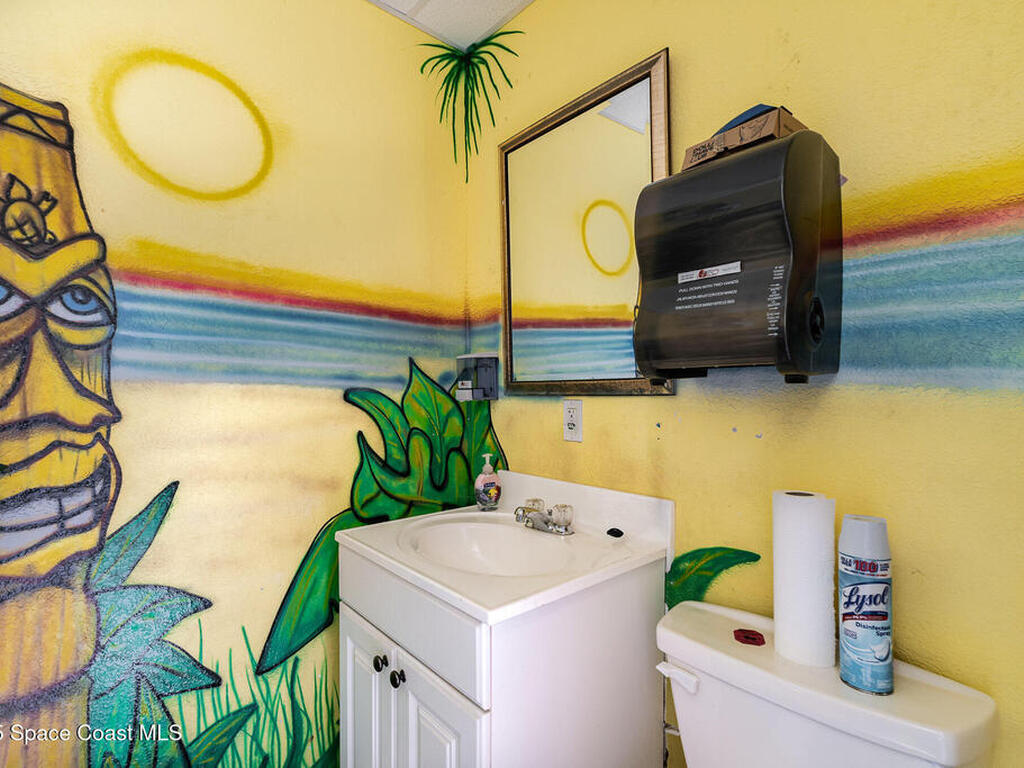 226 S Courtenay Parkway, Merritt Island, FL 32952