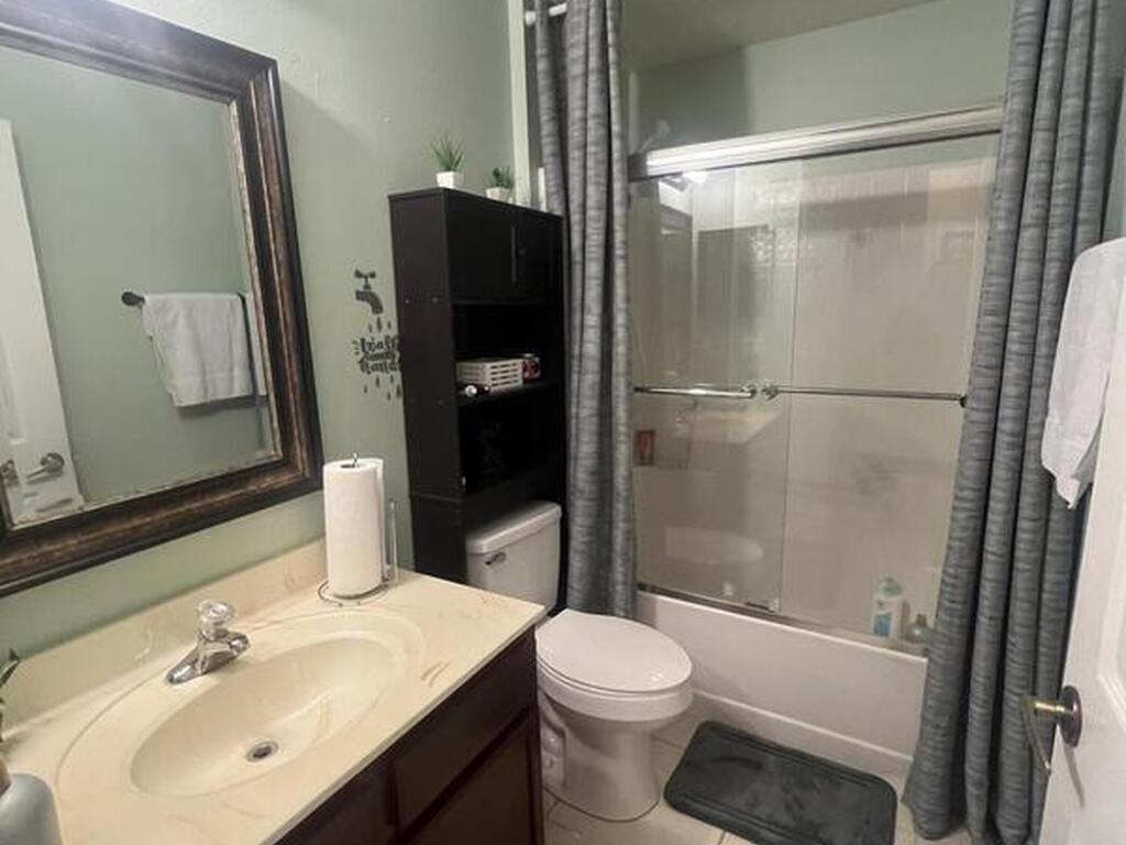 687 Americana Boulevard, Palm Bay, FL 32907