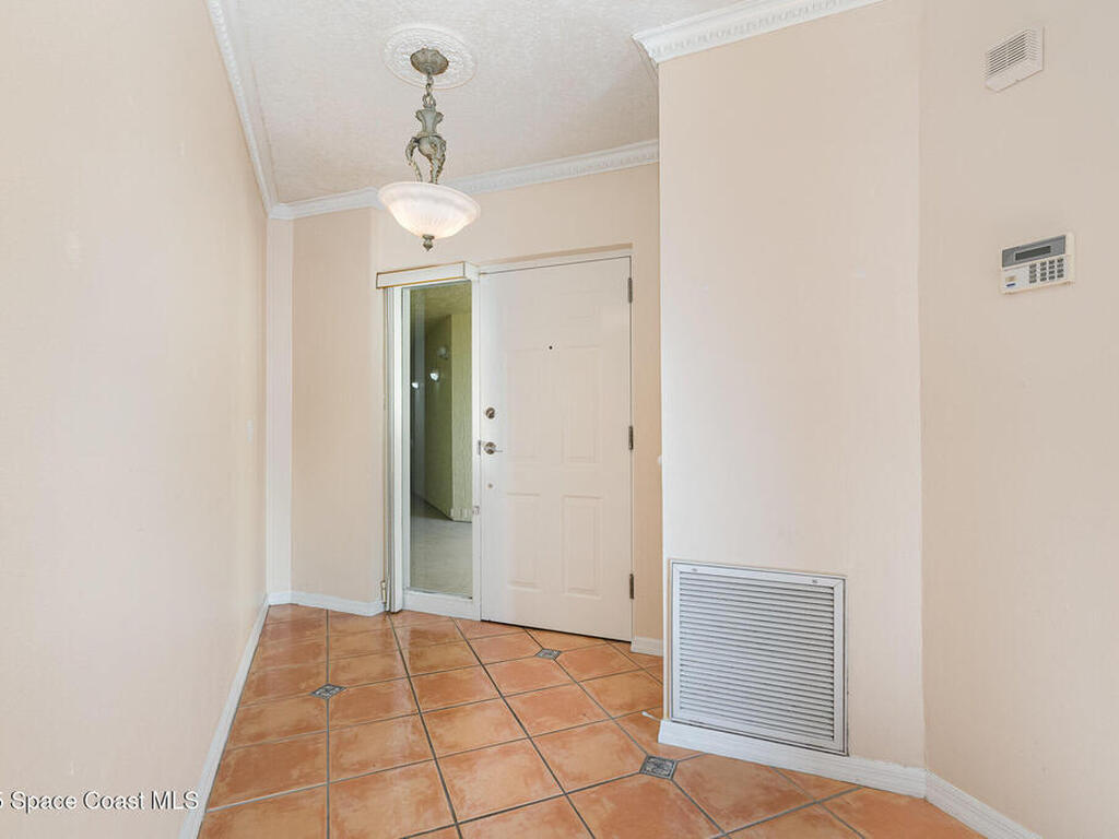 925 N Highway A1a, Indialantic, FL 32903