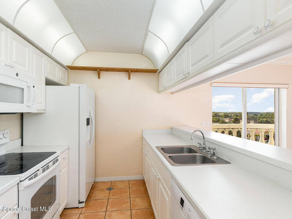 925 N Highway A1a, Indialantic, FL 32903