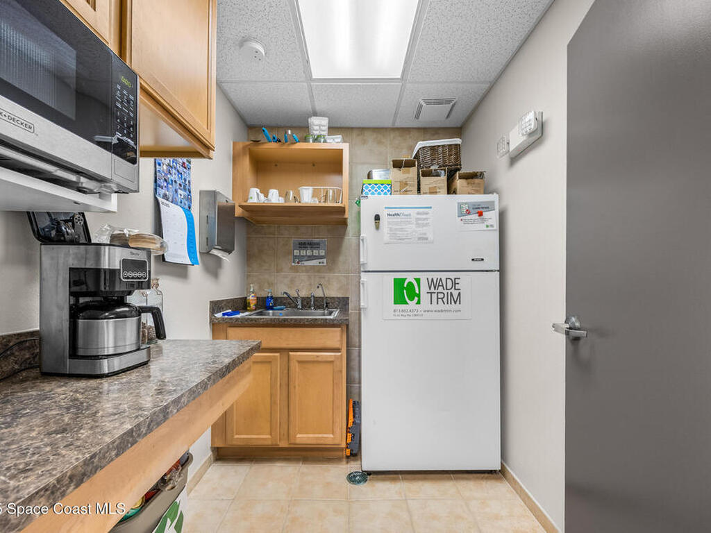 3790 Dixie Highway, Palm Bay, FL 32905