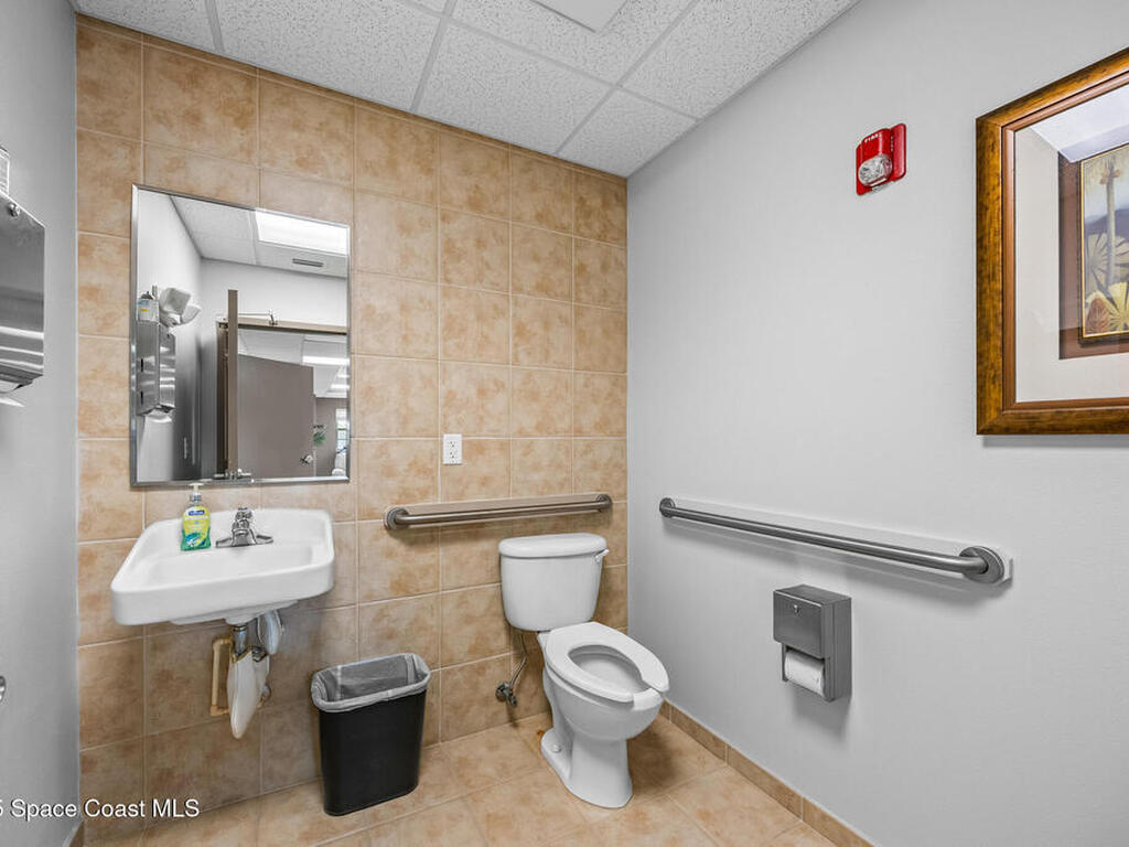 3790 Dixie Highway, Palm Bay, FL 32905