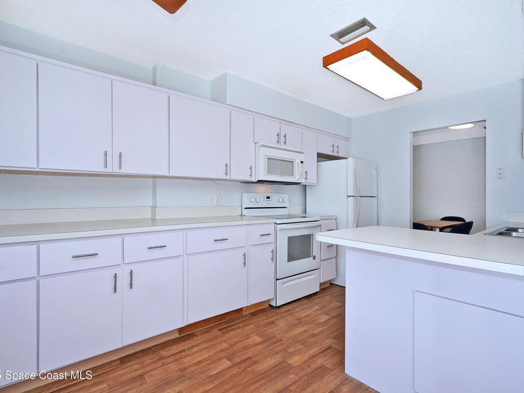 9002 Brighton Court, West Melbourne, FL 32904