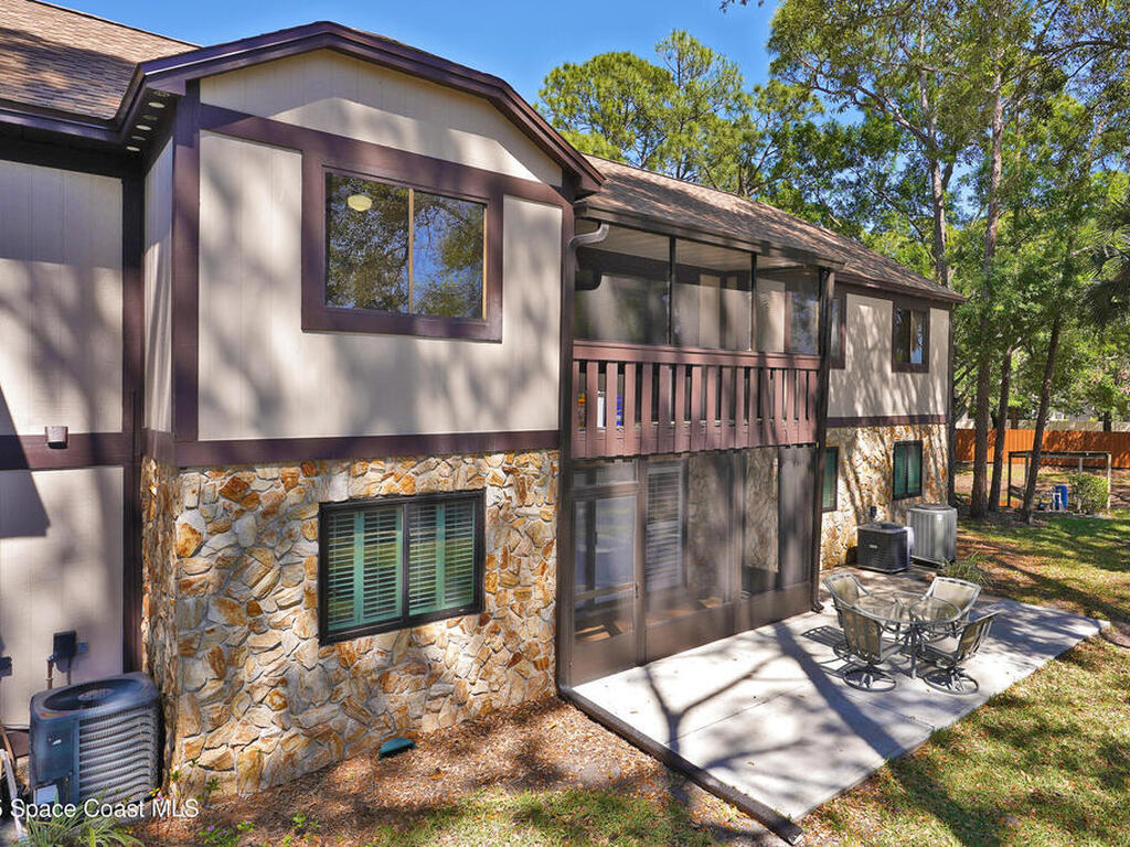 9002 Brighton Court, West Melbourne, FL 32904