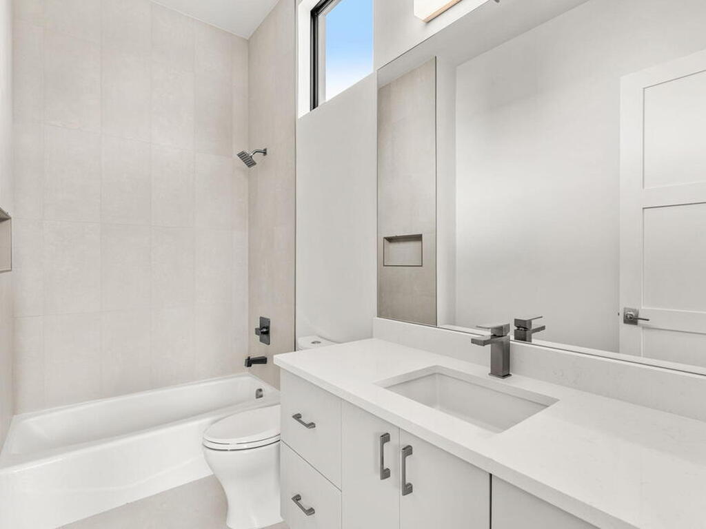 6434 Modern Duran Drive, Melbourne, FL 32940