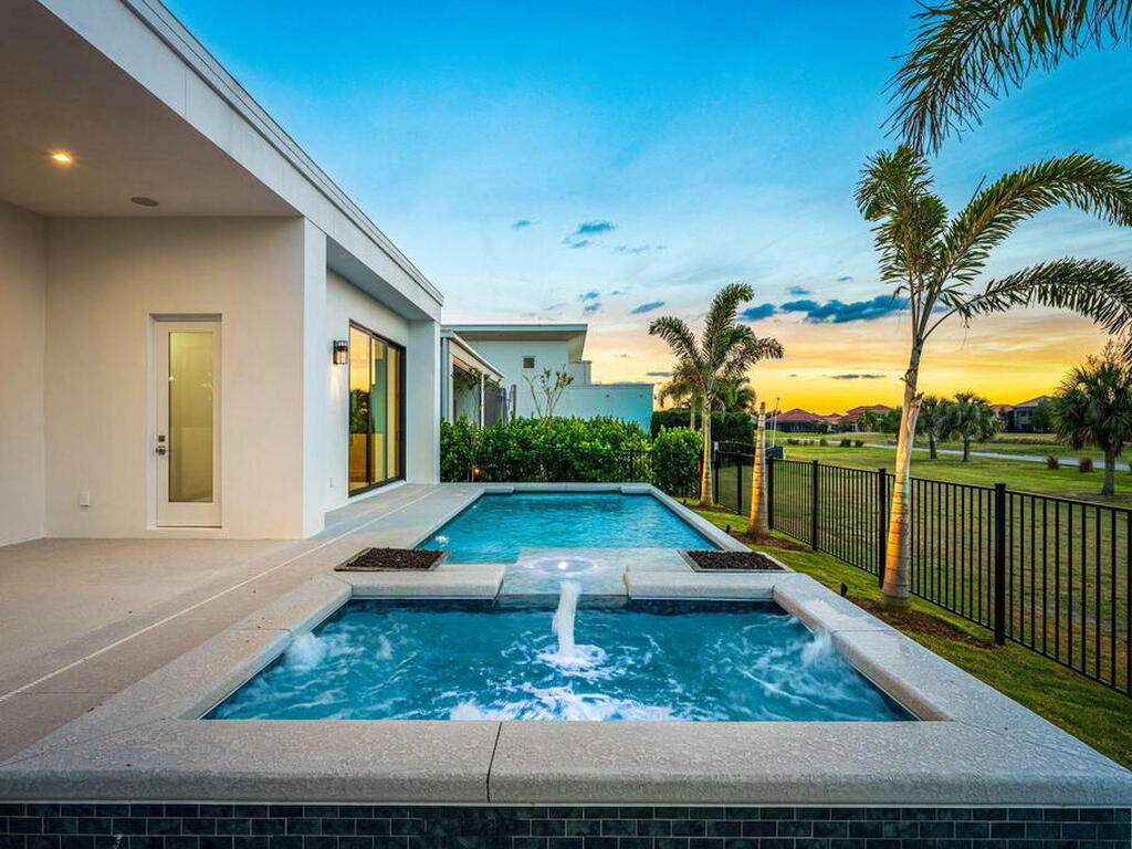 6434 Modern Duran Drive, Melbourne, FL 32940