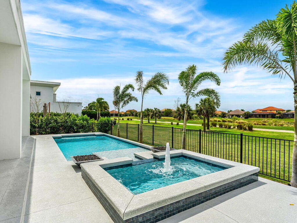 6434 Modern Duran Drive, Melbourne, FL 32940