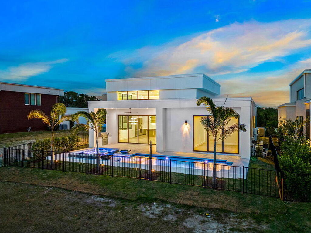 6434 Modern Duran Drive, Melbourne, FL 32940