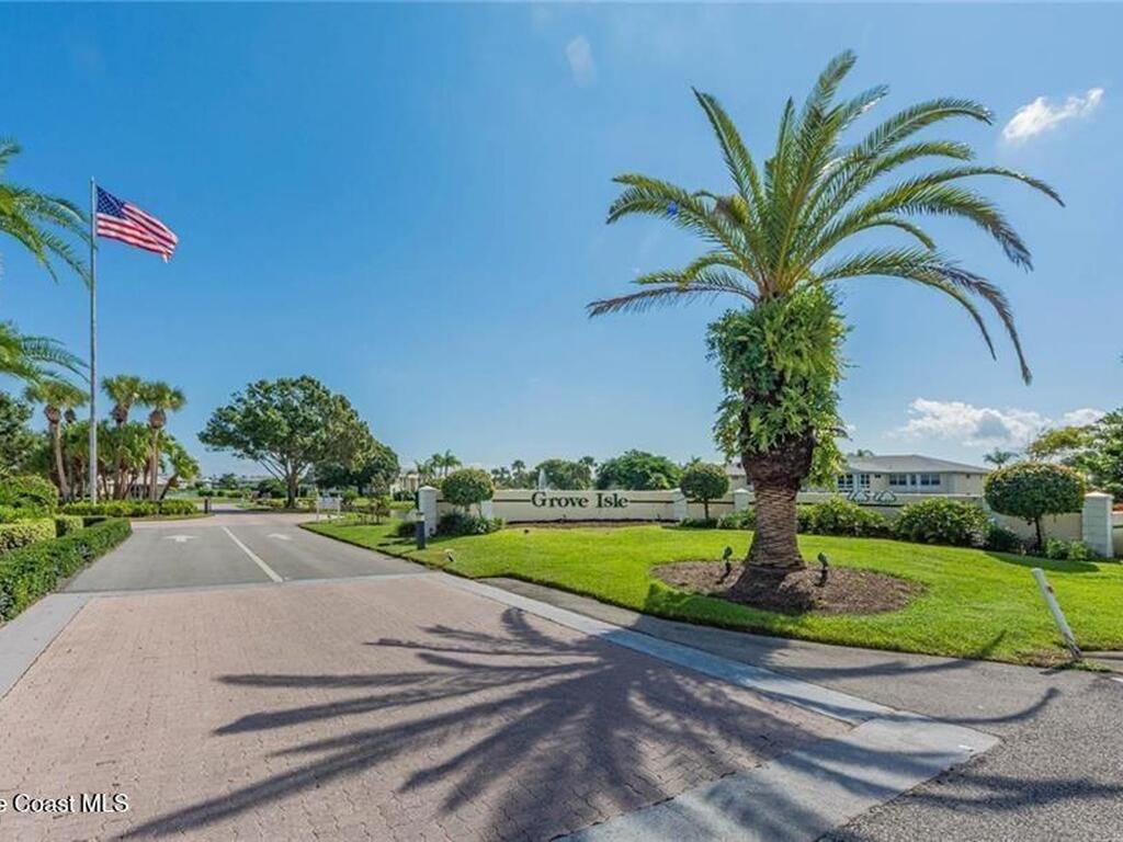 105 Grove Isle Place, Vero Beach, FL 32962