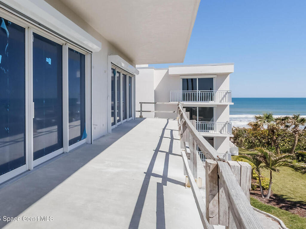 405 Miramar Avenue, Indialantic, FL 32903