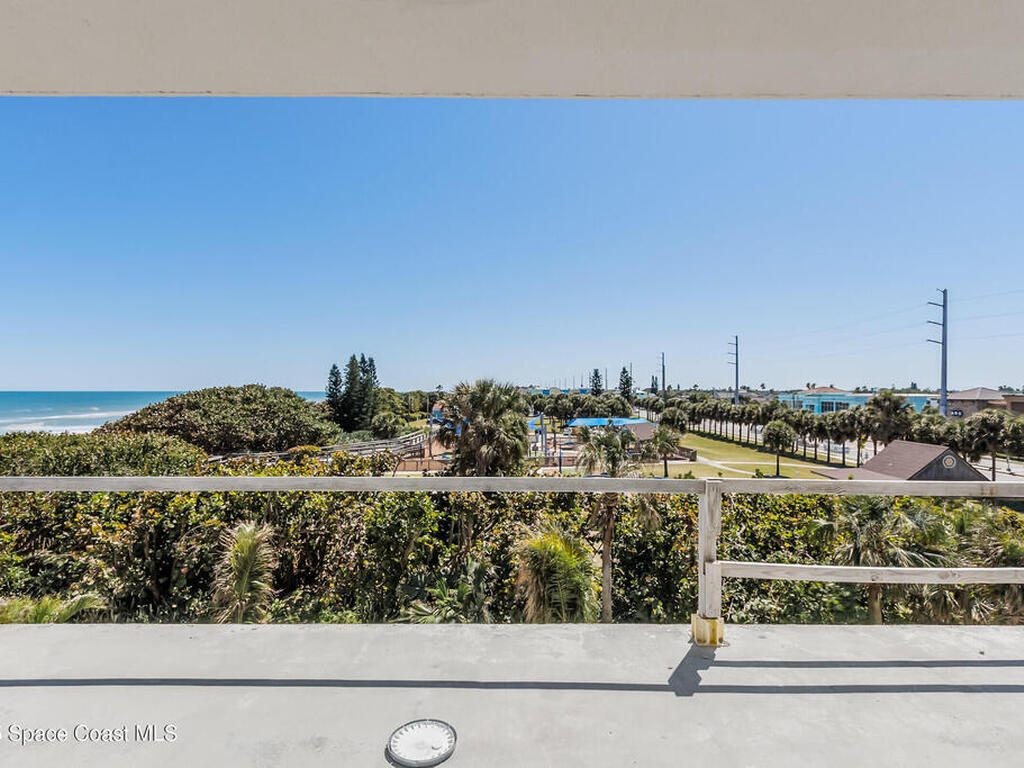 405 Miramar Avenue, Indialantic, FL 32903