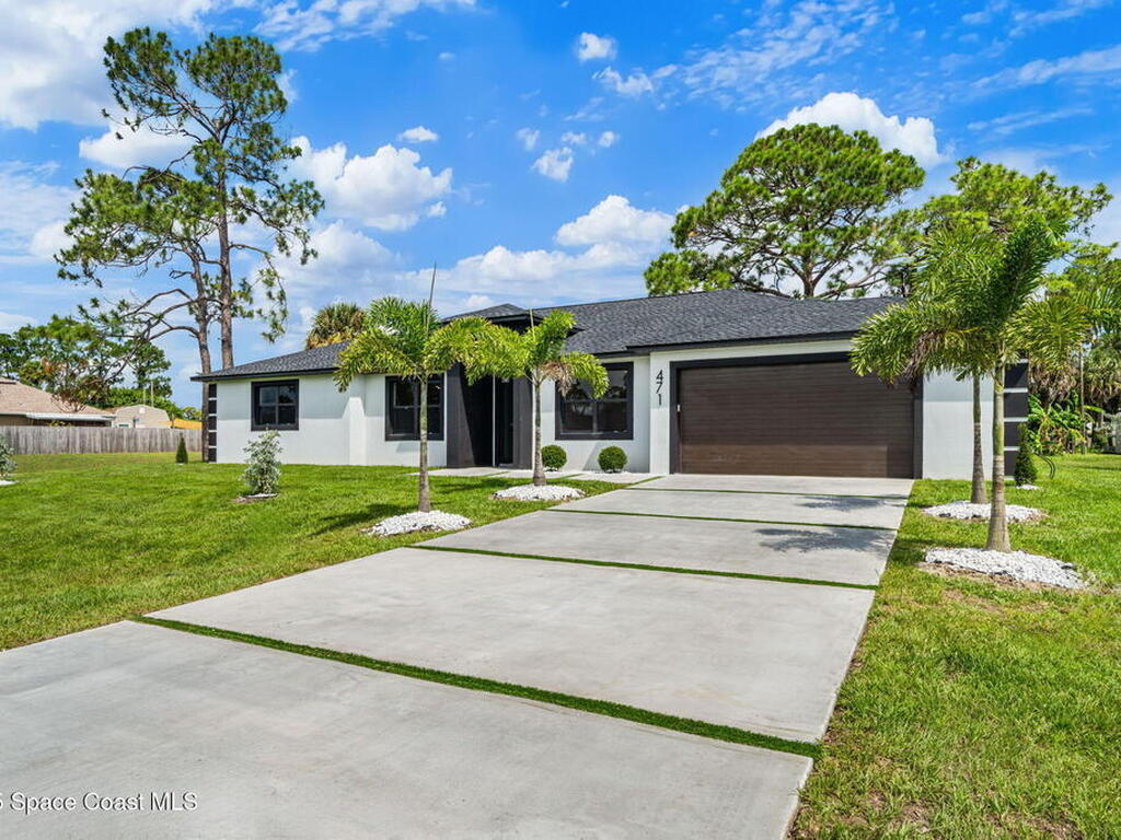 471 Americana Boulevard, Palm Bay, FL 32907