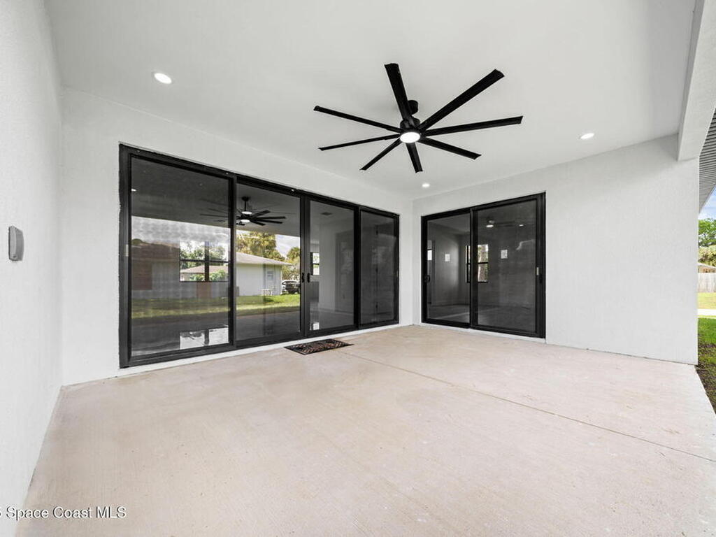 471 Americana Boulevard, Palm Bay, FL 32907