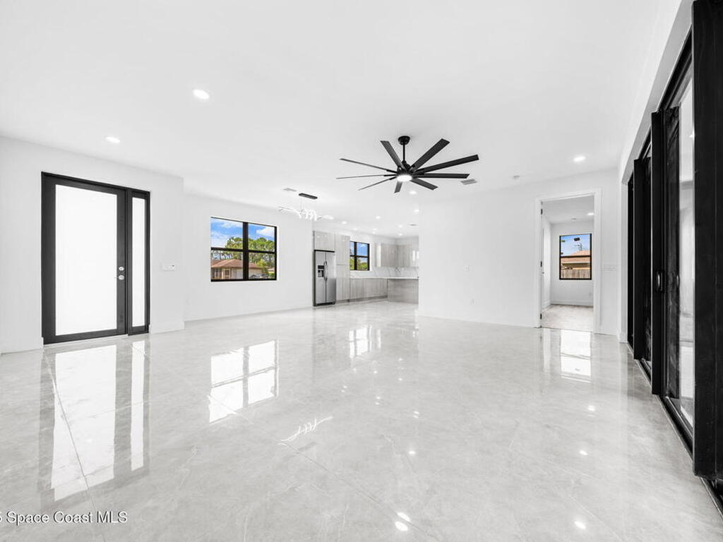 471 Americana Boulevard, Palm Bay, FL 32907