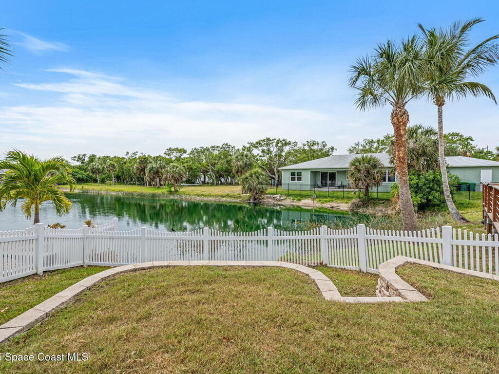 1835 Harbor Point Drive, Merritt Island, FL 32952