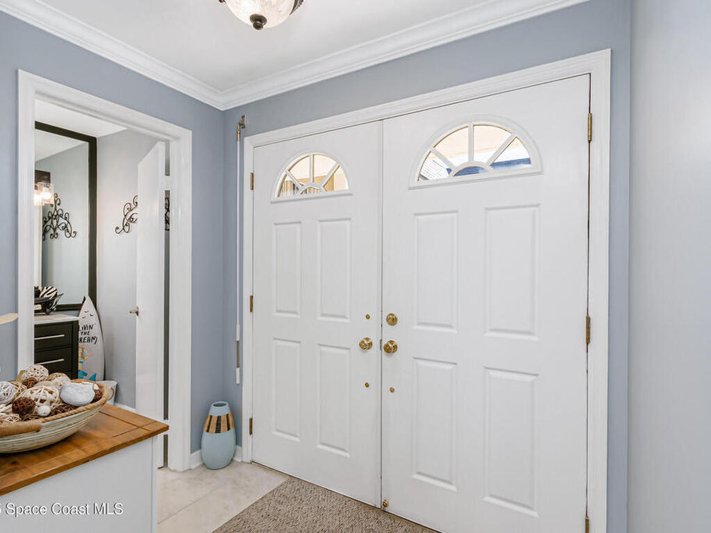 190 Escambia Lane, Cocoa Beach, FL 32931