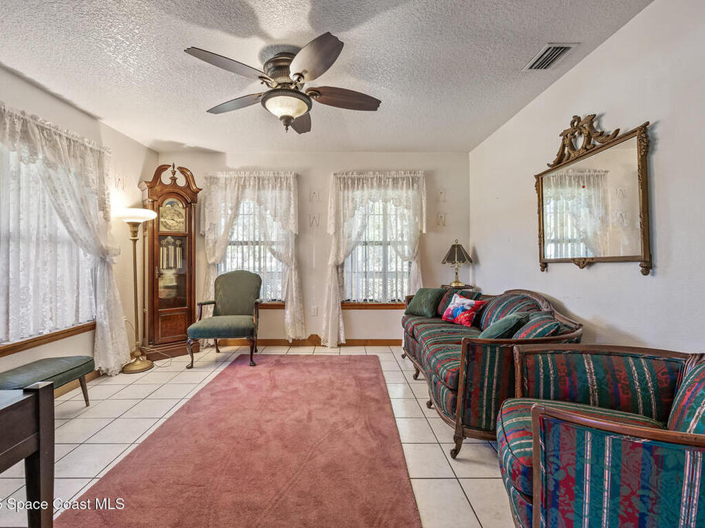 5425 James Lane, Mims, FL 32754