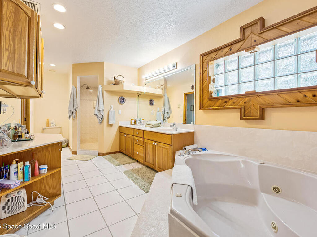 5425 James Lane, Mims, FL 32754