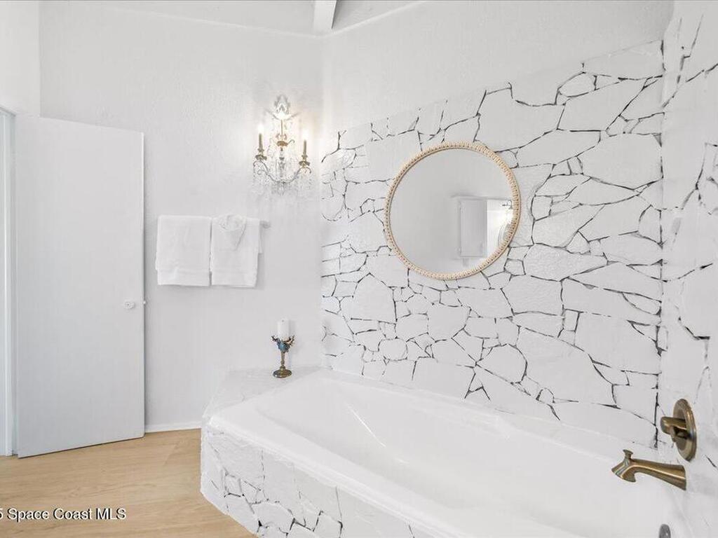 5865 S Highway A1a, Melbourne Beach, FL 32951