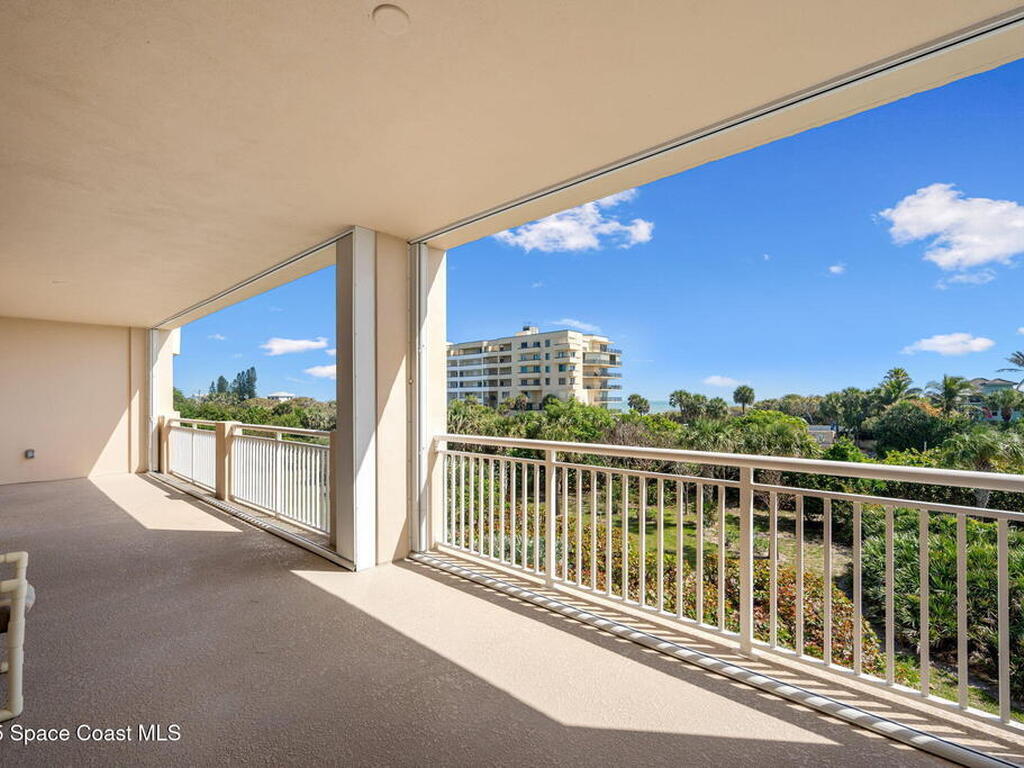 140 Warsteiner Way, Melbourne Beach, FL 32951