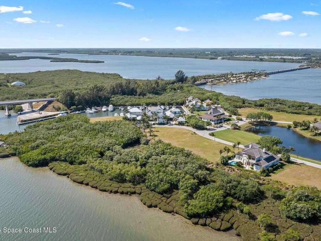 9200 Marsh Island Drive, Vero Beach, FL 32963