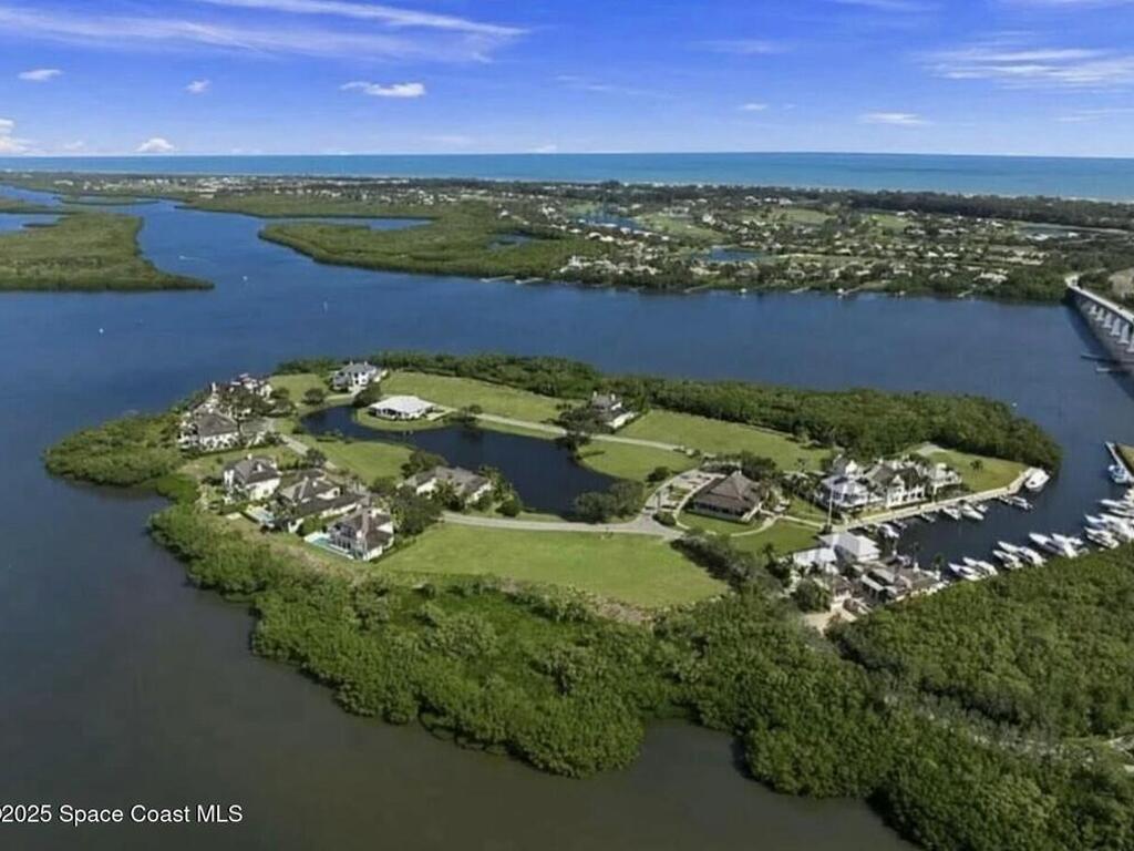 9200 Marsh Island Drive, Vero Beach, FL 32963