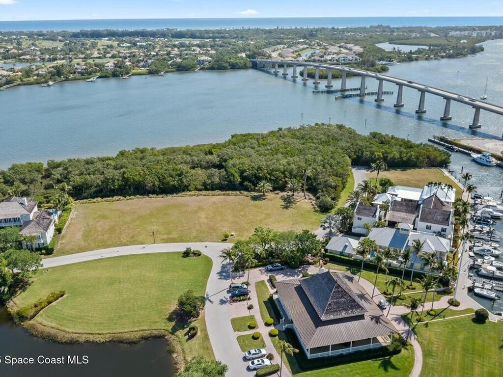 9200 Marsh Island Drive, Vero Beach, FL 32963