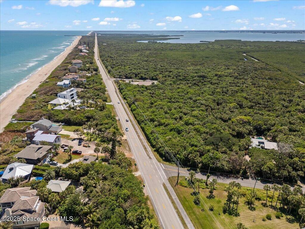 101 Seagrape Road, Melbourne Beach, FL 32951