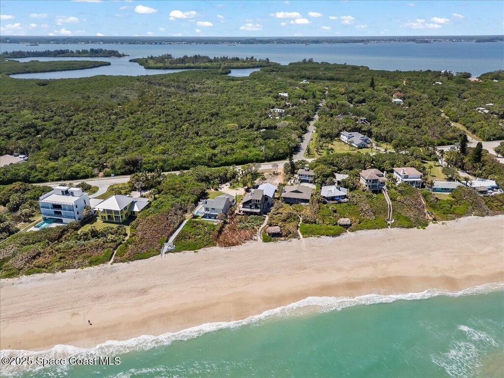 101 Seagrape Road, Melbourne Beach, FL 32951