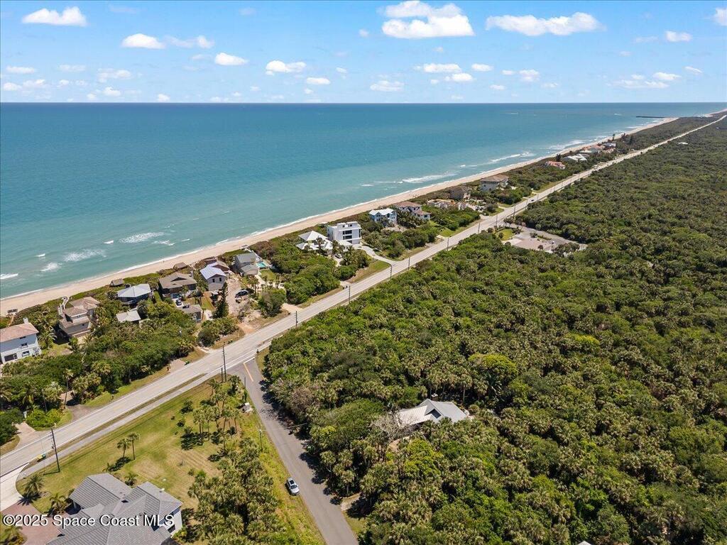 101 Seagrape Road, Melbourne Beach, FL 32951