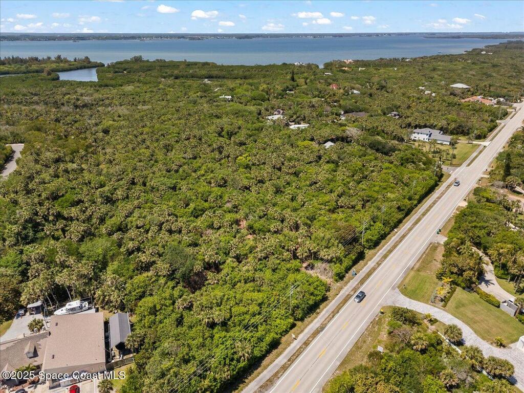 101 Seagrape Road, Melbourne Beach, FL 32951