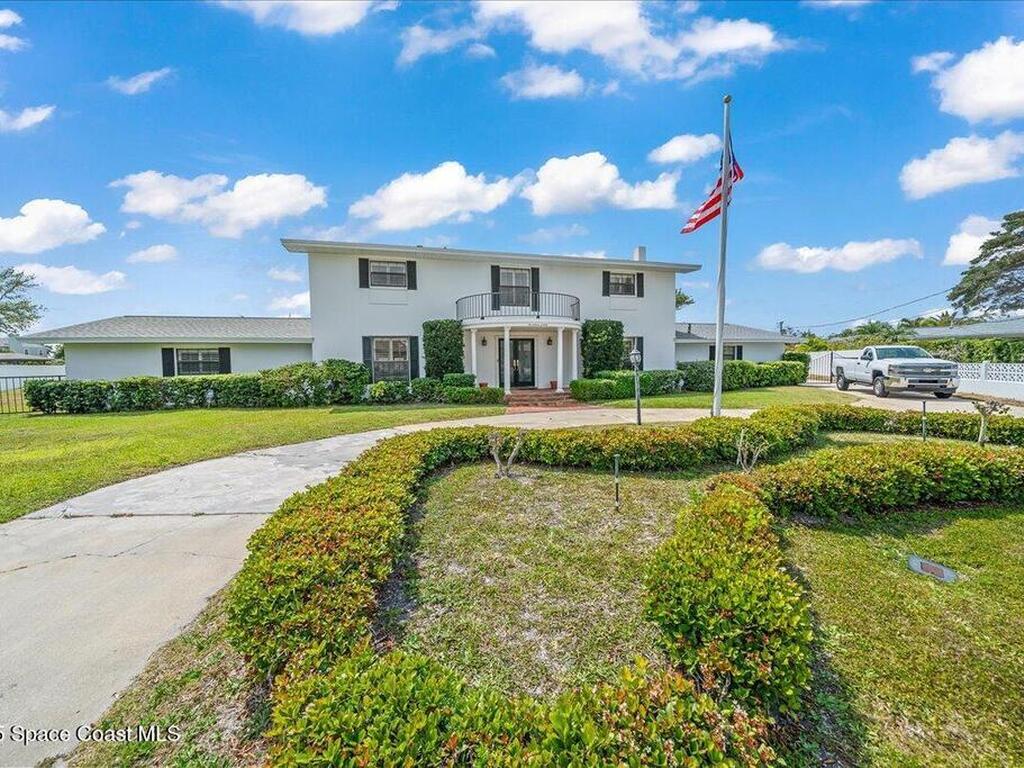 1790 Bay Shore Drive, Cocoa Beach, FL 32931
