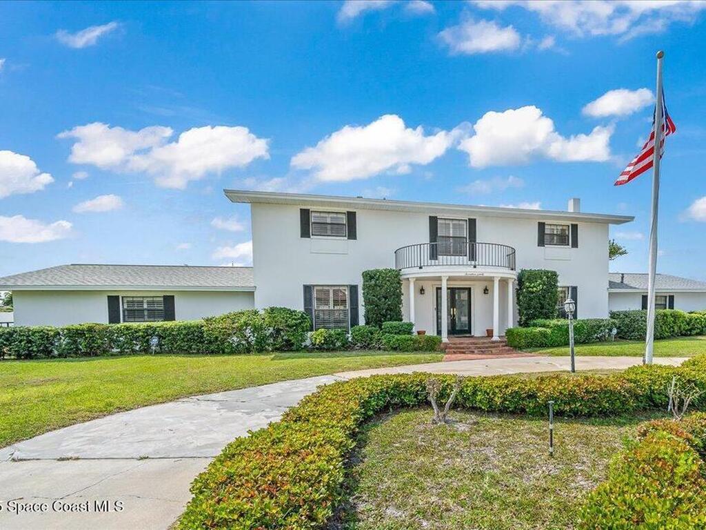 1790 Bay Shore Drive, Cocoa Beach, FL 32931