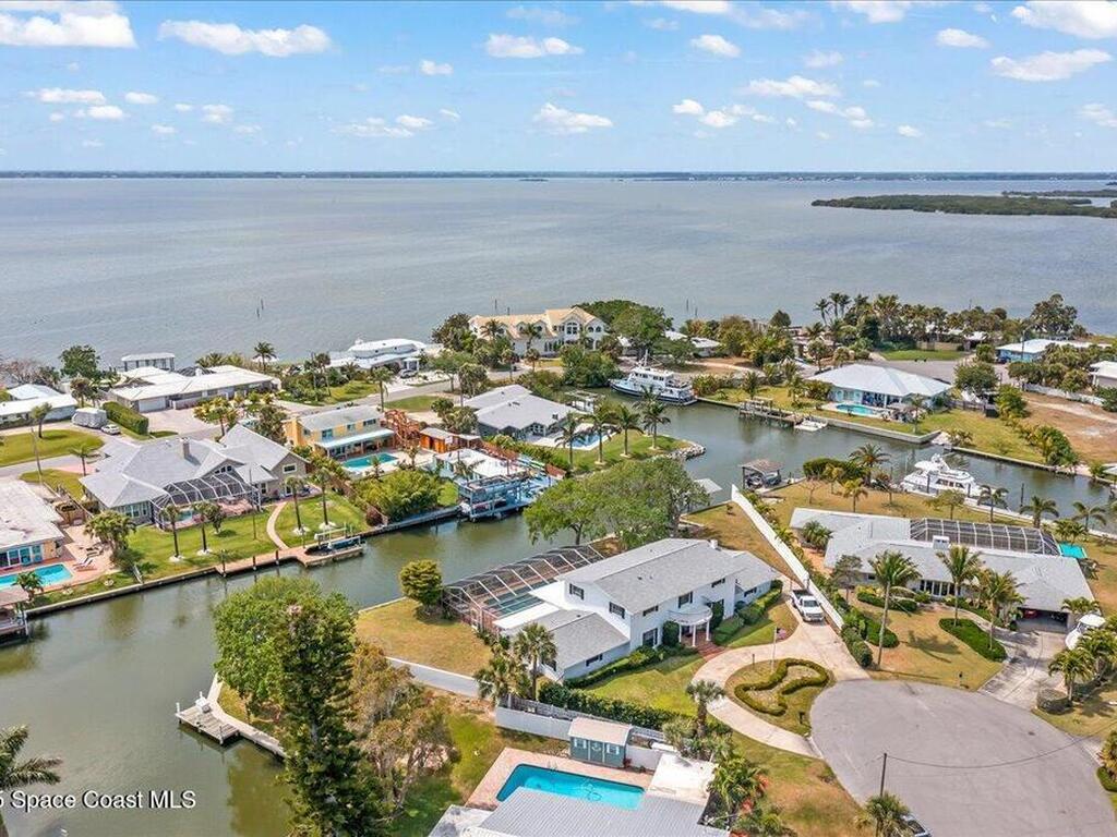 1790 Bay Shore Drive, Cocoa Beach, FL 32931