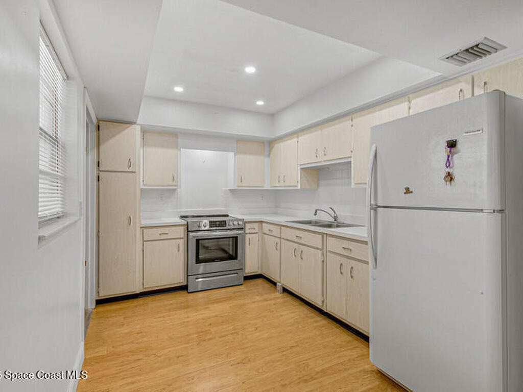 725 Port Malabar Boulevard, Palm Bay, FL 32905