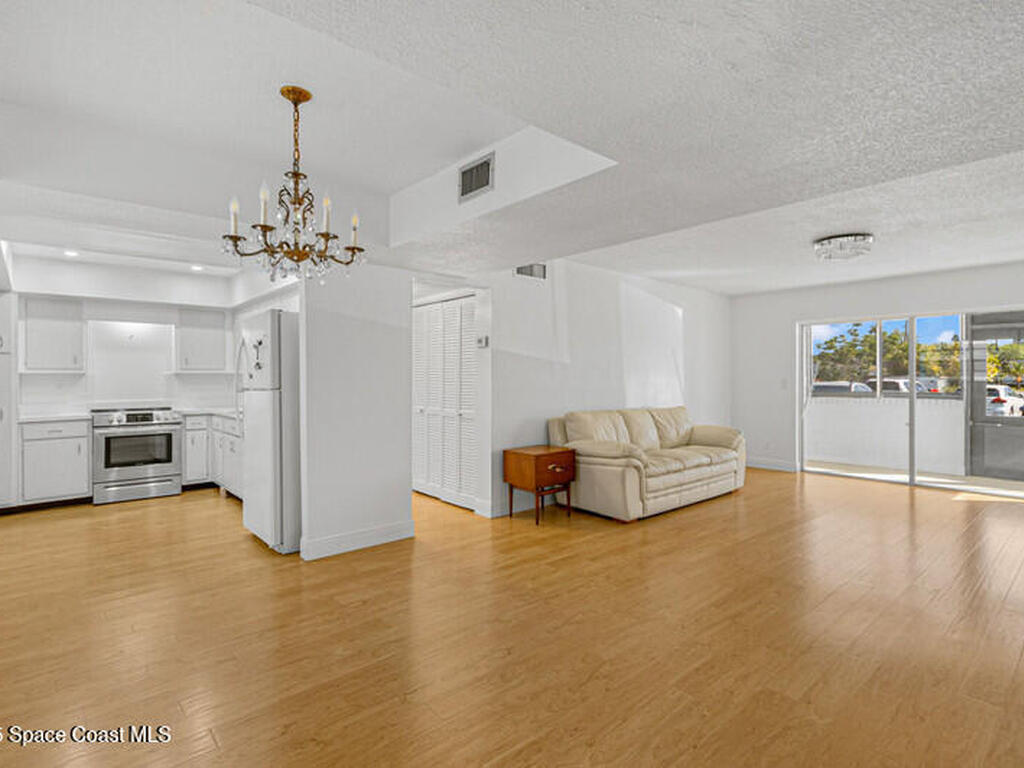 725 Port Malabar Boulevard, Palm Bay, FL 32905