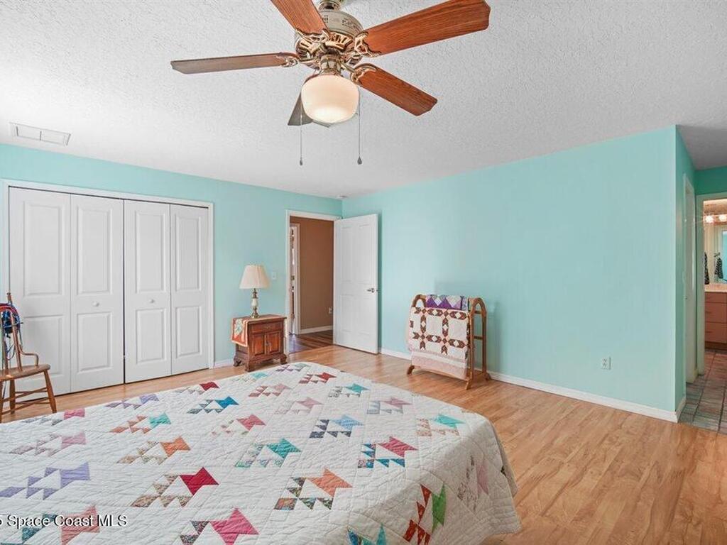 4220 Robins Hill Court, Mims, FL 32754