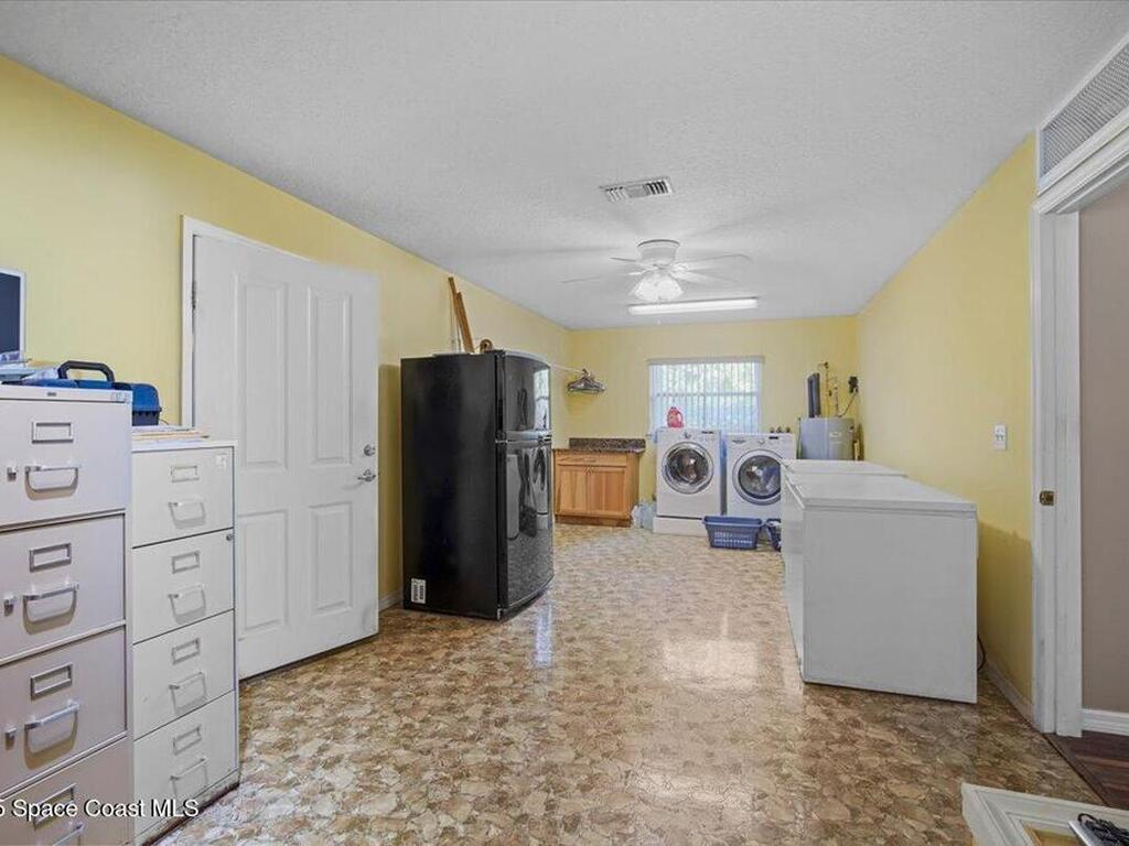 4220 Robins Hill Court, Mims, FL 32754