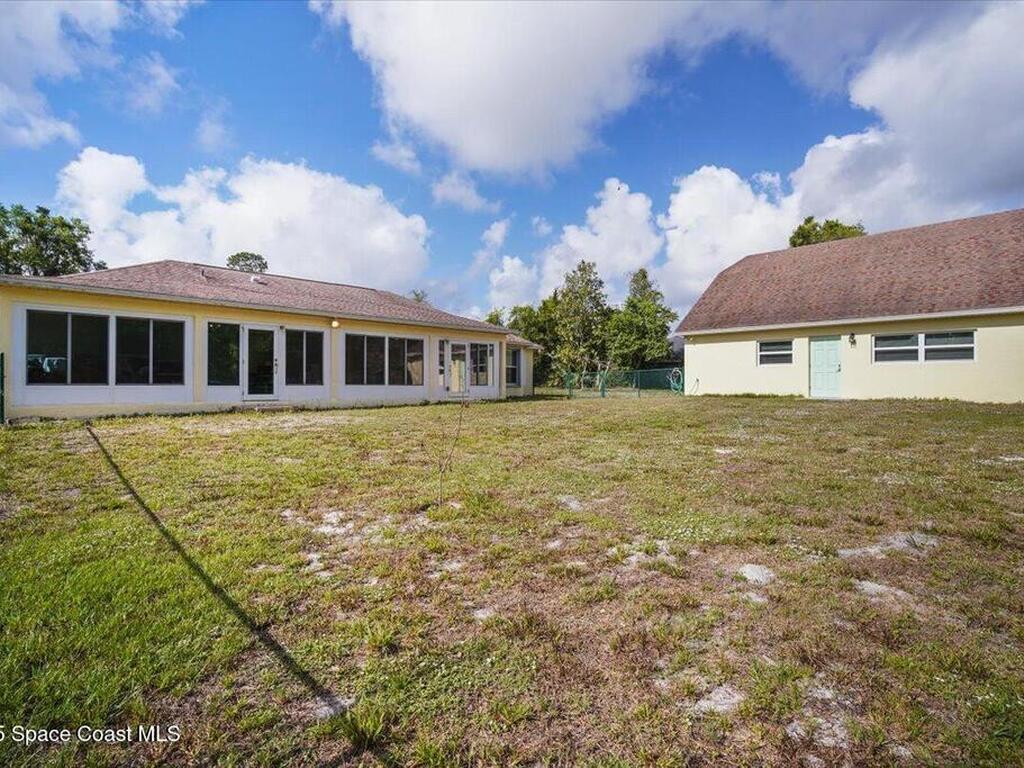 4220 Robins Hill Court, Mims, FL 32754