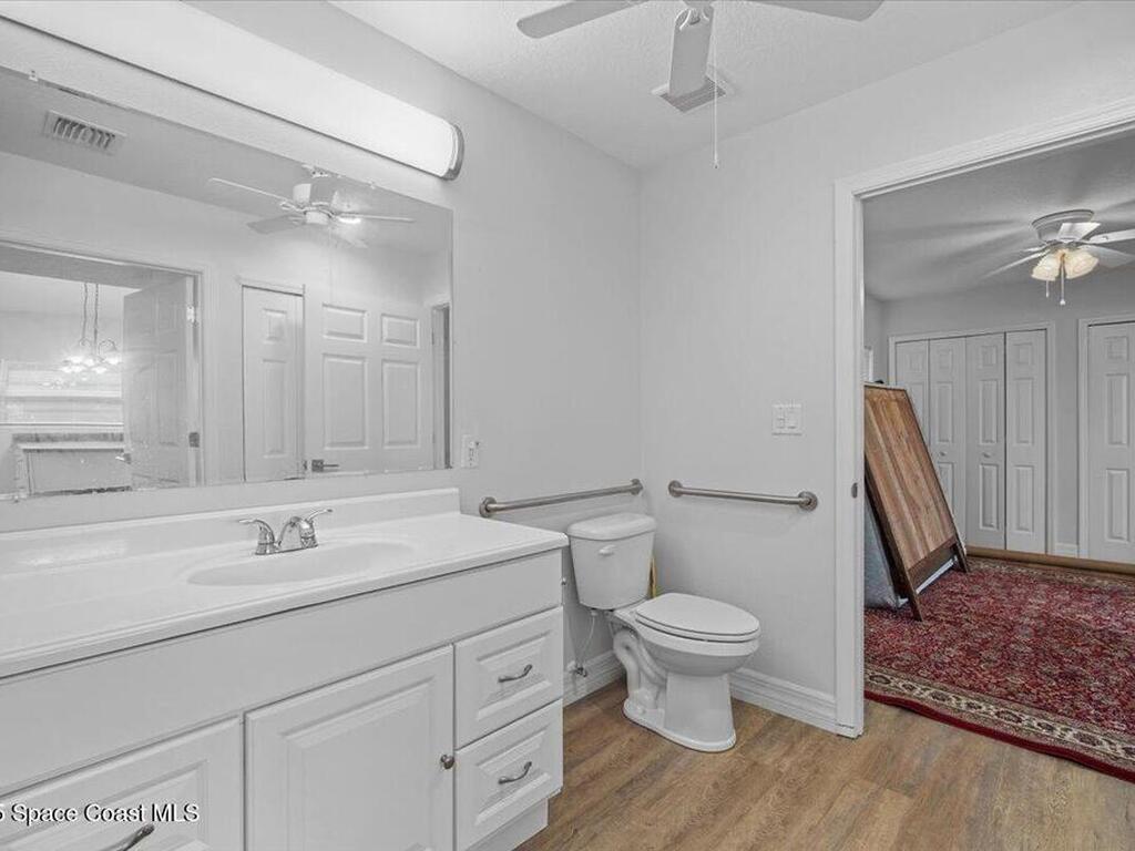 4220 Robins Hill Court, Mims, FL 32754