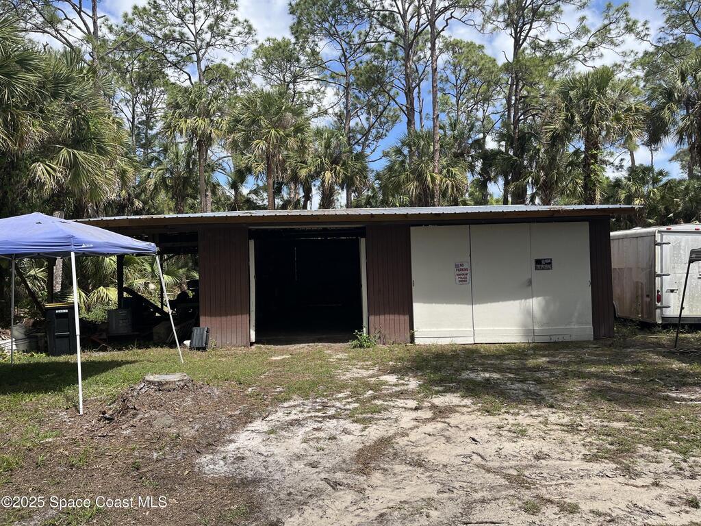 891 Hartsdale Avenue, Palm Bay, FL 32908