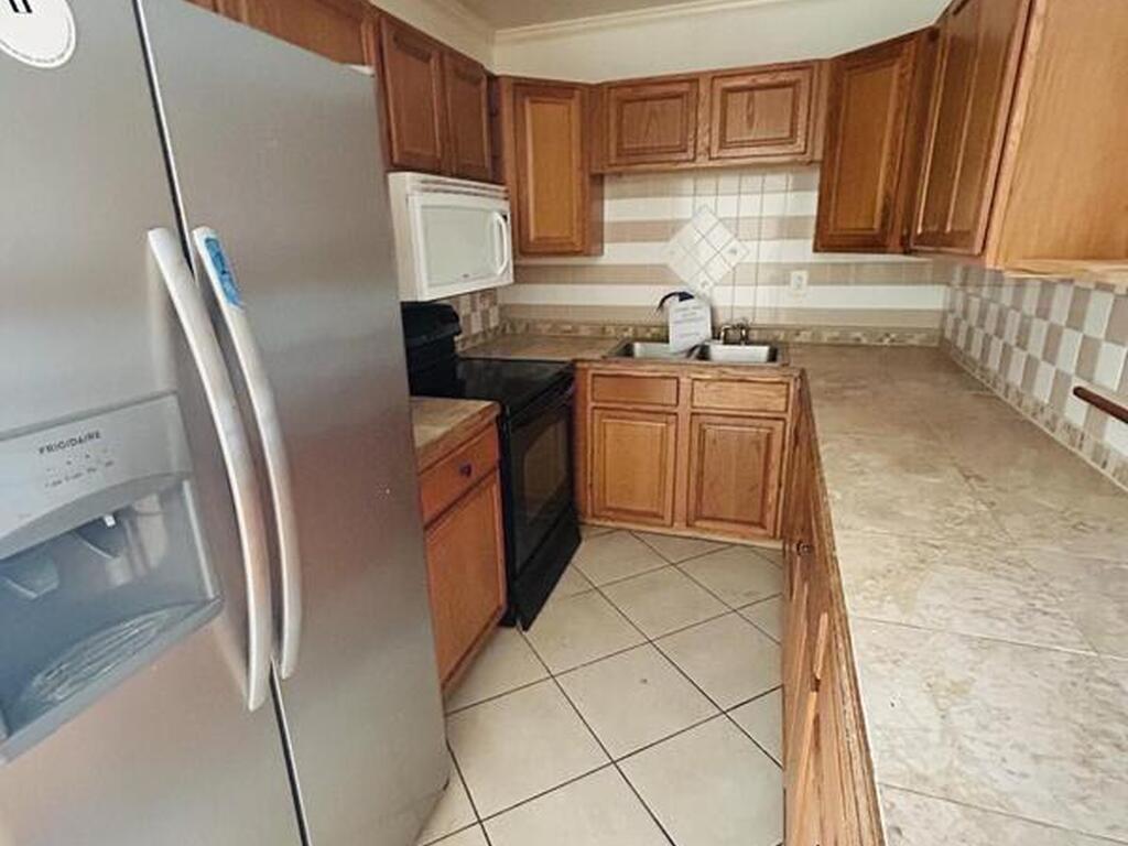 1660 Barna Avenue, Titusville, FL 32780